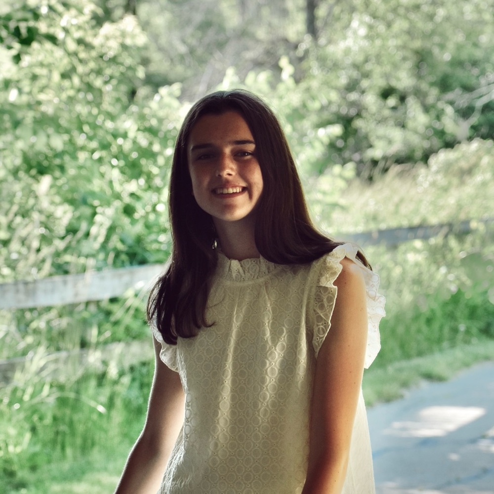 Meet your Posher, Izzy